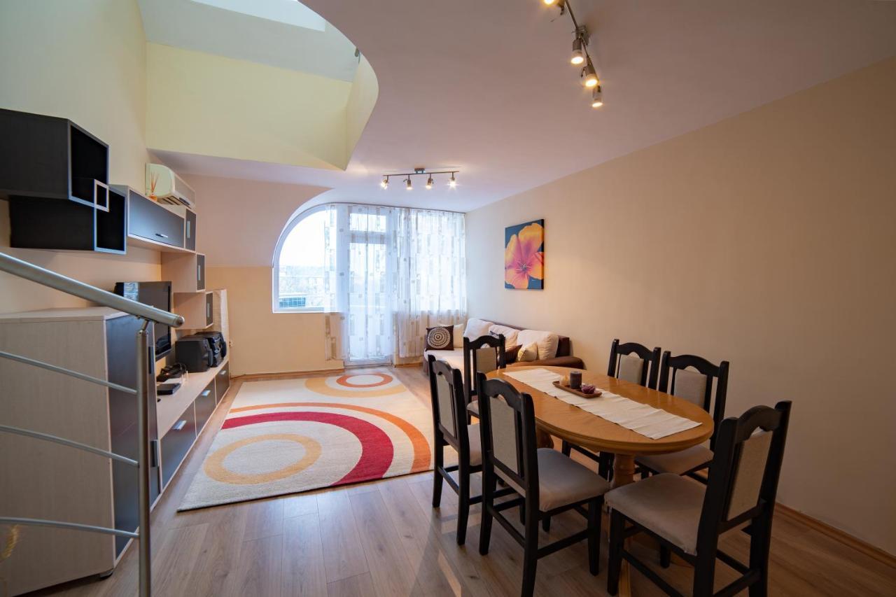 Maisonette Picadilly Varna Exterior foto